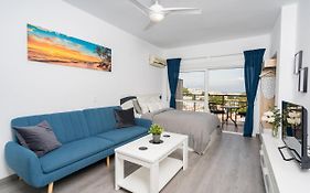 HOLIDAY RENTALS PISCINA, PLAYA PARKING a 5 min caminando del PUERTO DE BENALMADENA